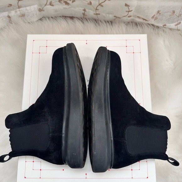 Alexander McQueen boots 38.5 (8.5) - Picture 3 of 9